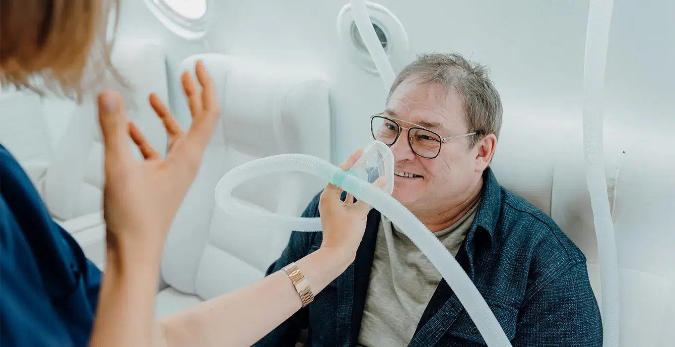 Patient während der Hyperbaren Sauerstofftherapie